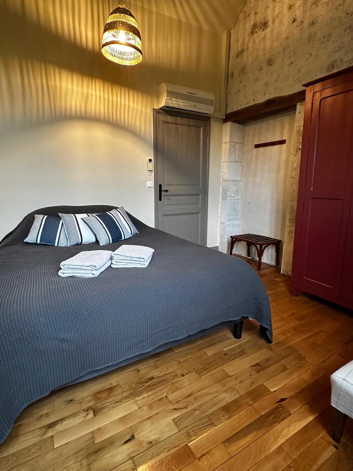 Le Vieux Manoir Villa Амбоаз Екстериор снимка
